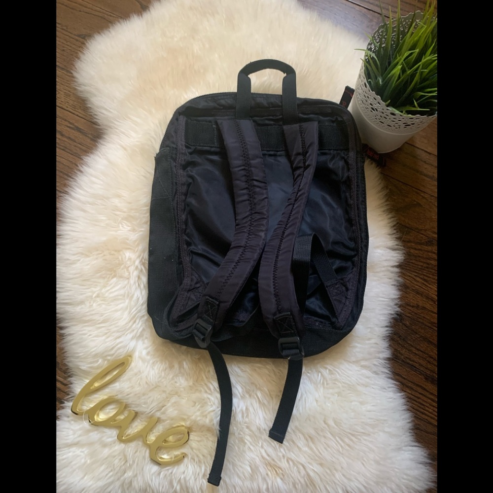 Eckored Backpack 🍒💄 - Picture 4 of 14